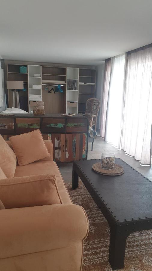 Les Terrasses Des Anthenors Bed & Breakfast *