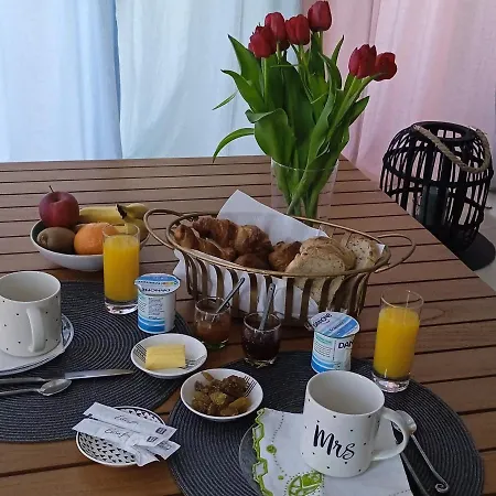 Les Terrasses Des Anthenors Bed & Breakfast Ensues-la-Redonne Exterior photo